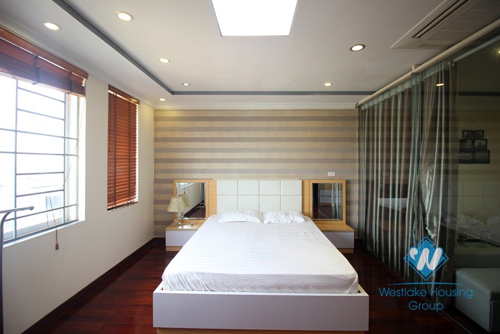 Beautiful apartment for rent in Cau Giay District